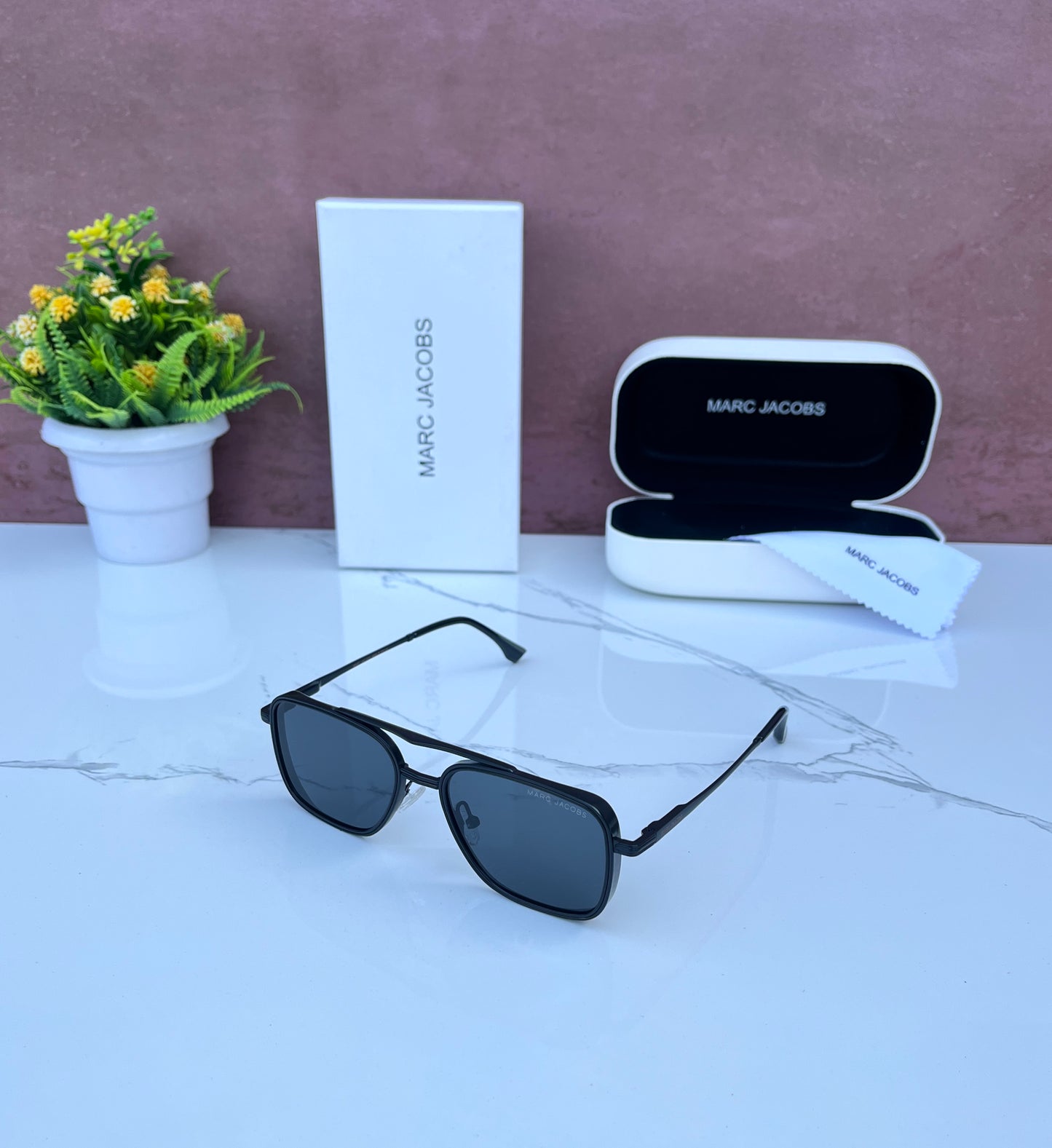 Marc Jacobs Sunglass
