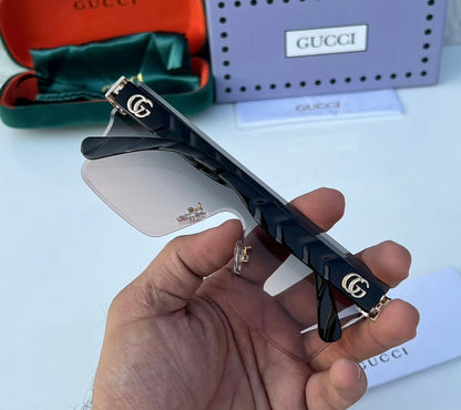 Gucci sunglass