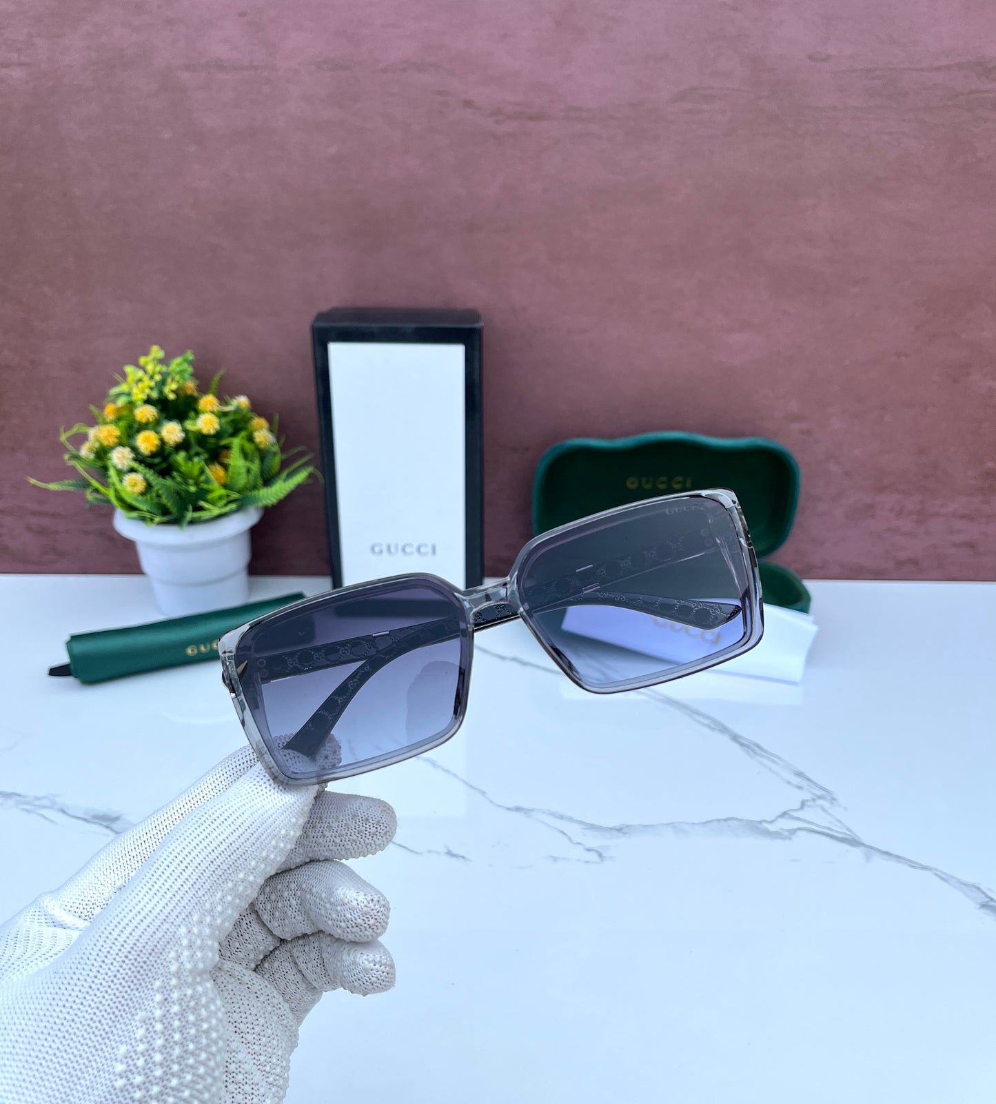 Gucci Sunglass