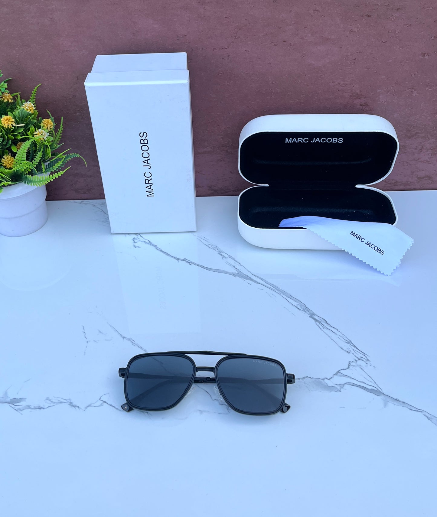 Marc Jacobs Sunglass