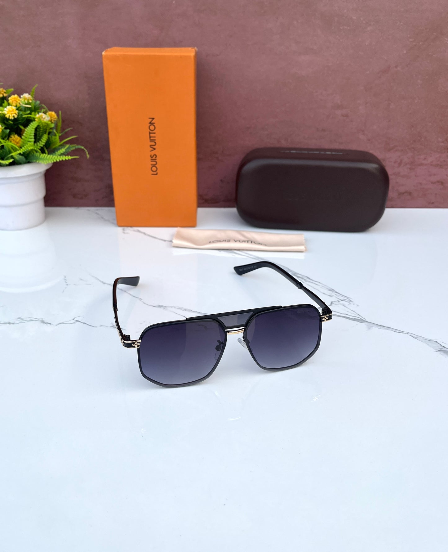 Louis Vuitton Sunglas