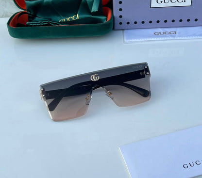Gucci sunglass