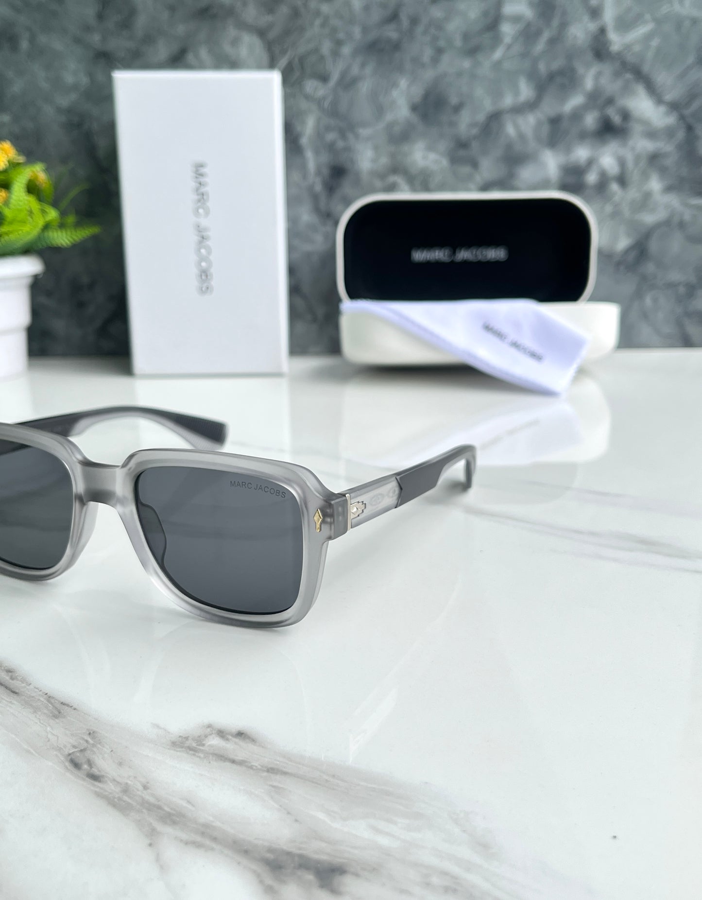 Marc Jacobs Sunglass