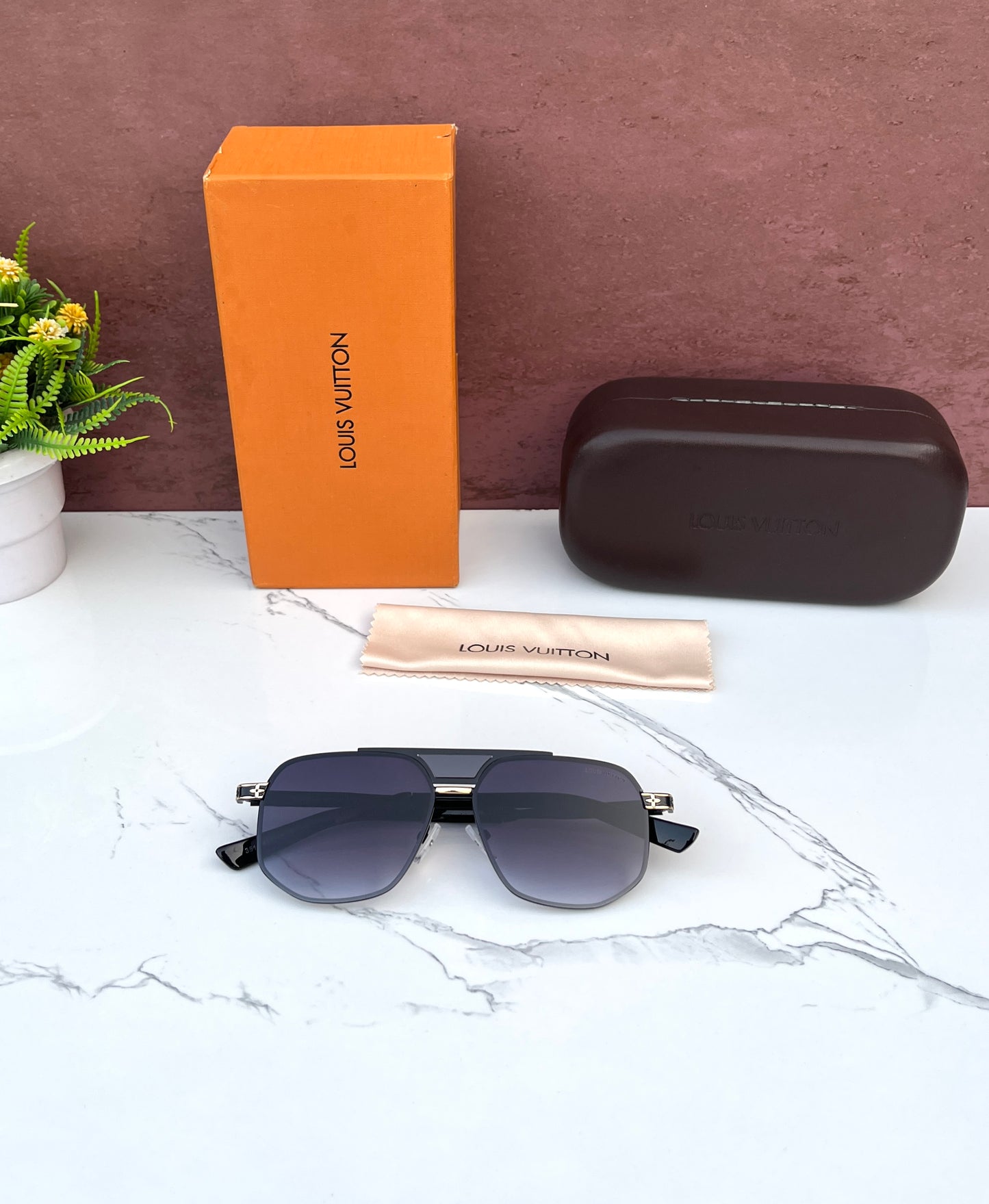 Louis Vuitton Sunglas