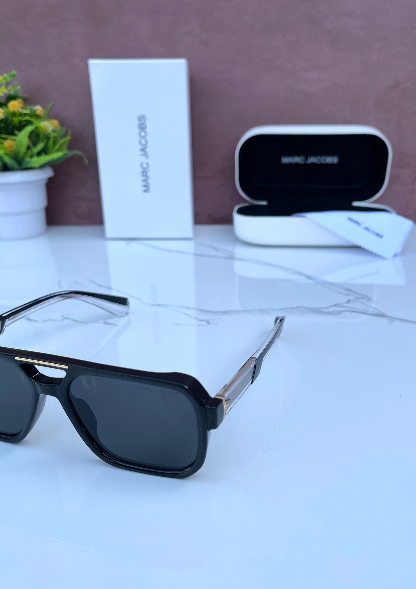 Marc Jacobs Sunglass