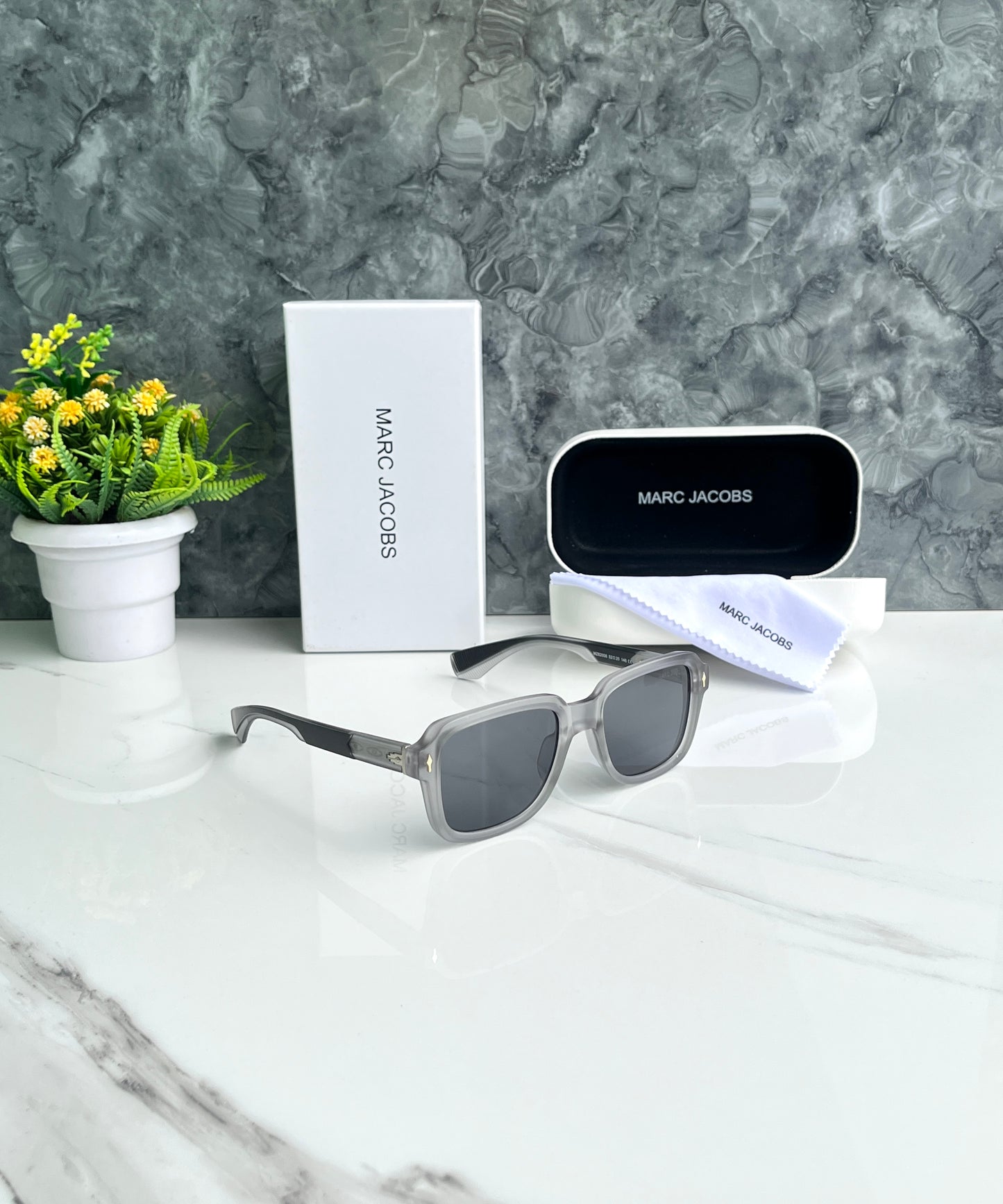 Marc Jacobs Sunglass