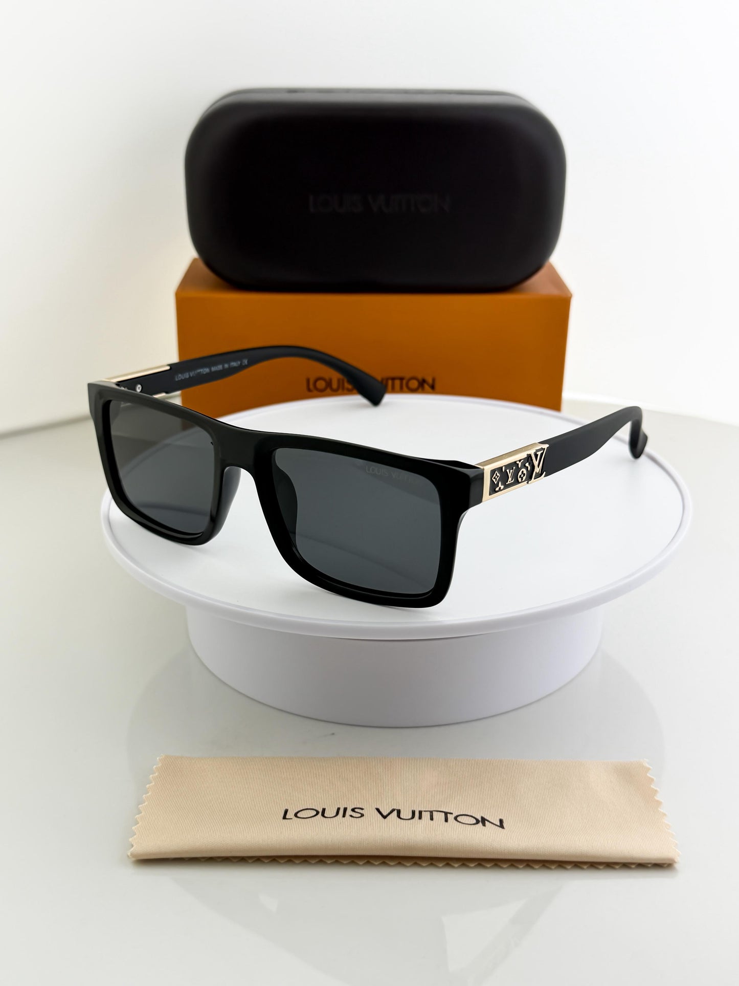 Louis Vuitton Sunglass