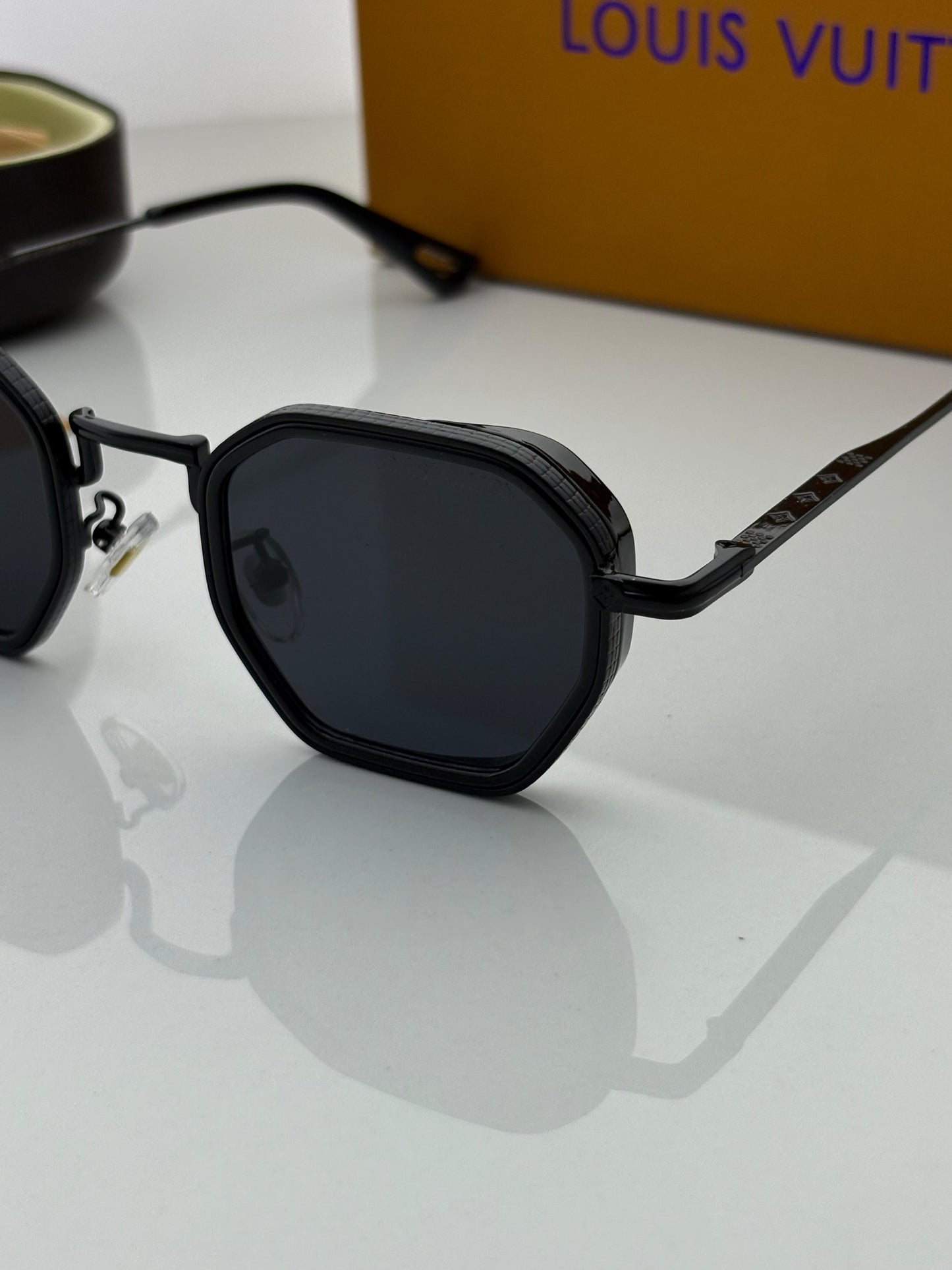 Louis Vuitton Sunglass