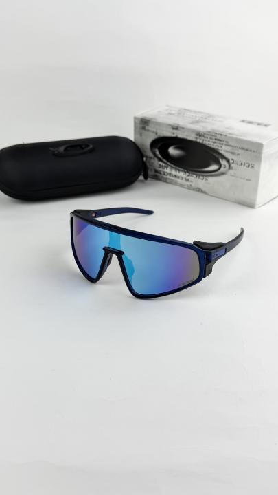 Oakley Sunglass