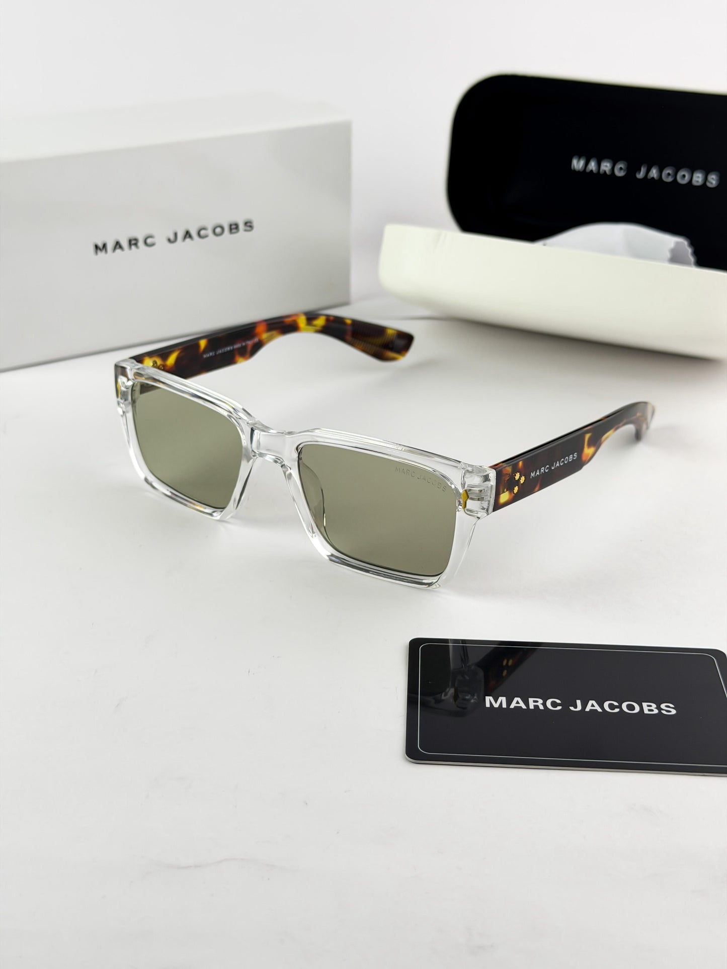 Marc Jacobs Sunglass