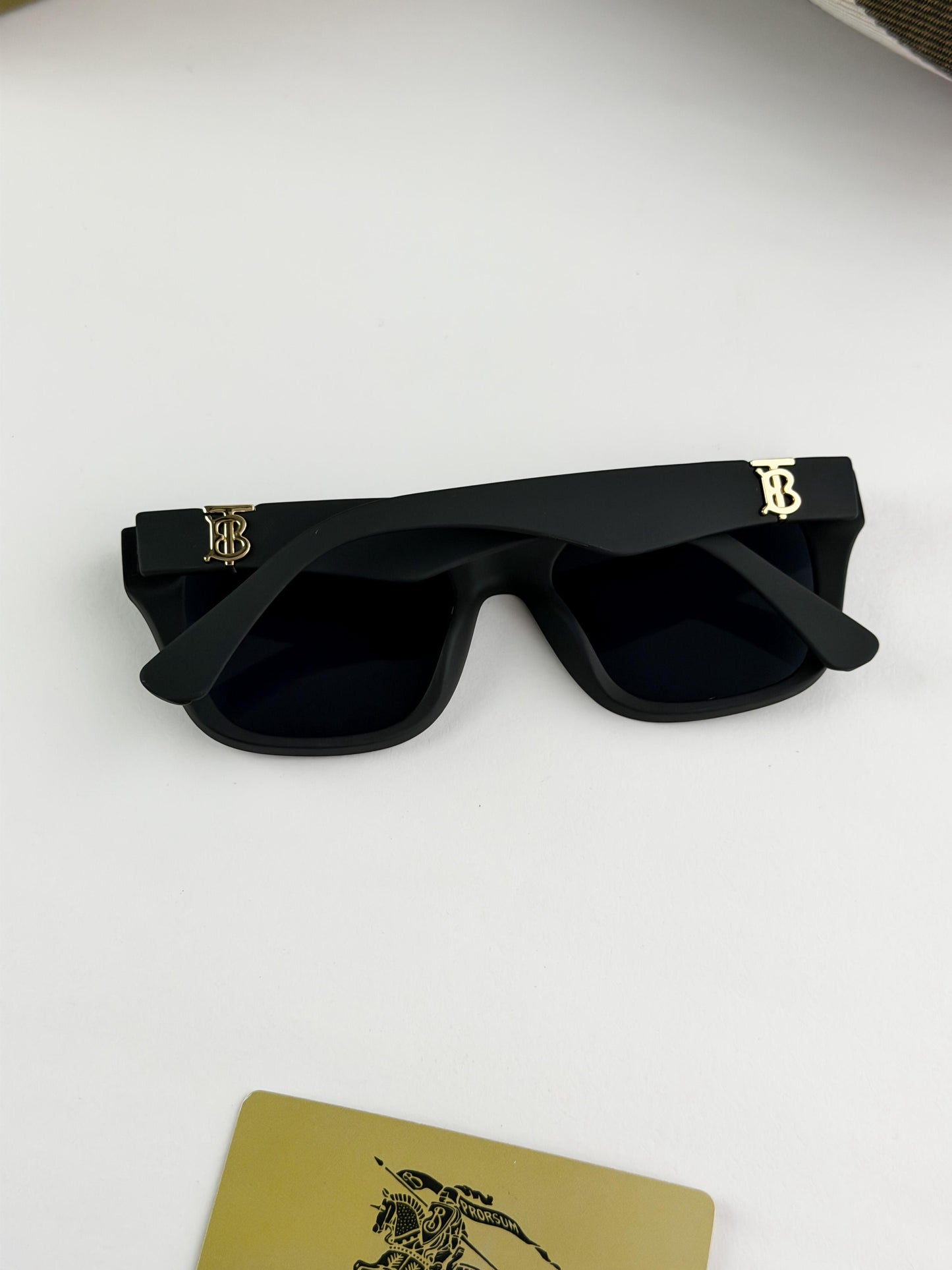 Burberry Sunglass