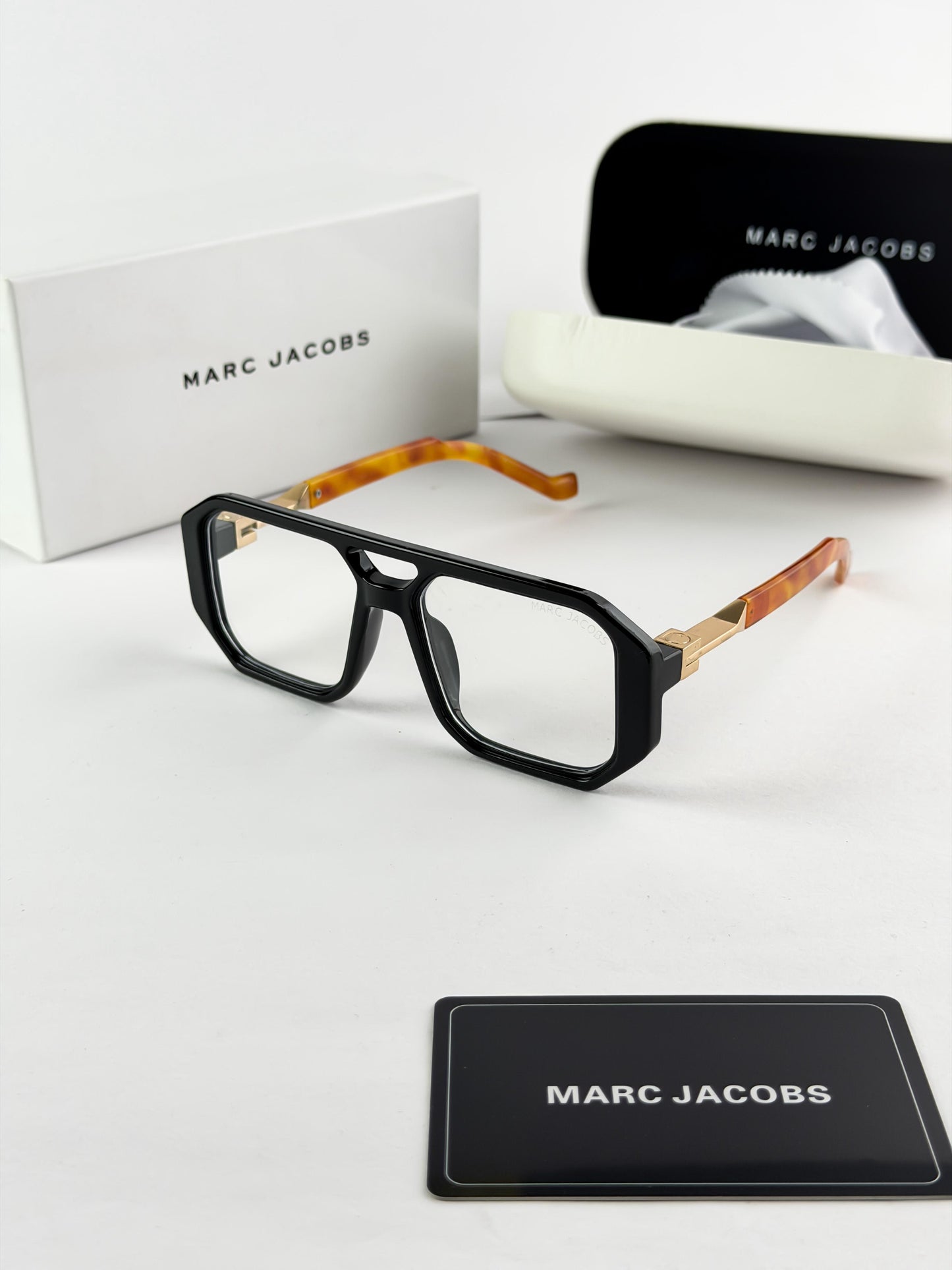 Marc Jacobs Frame Sunglass