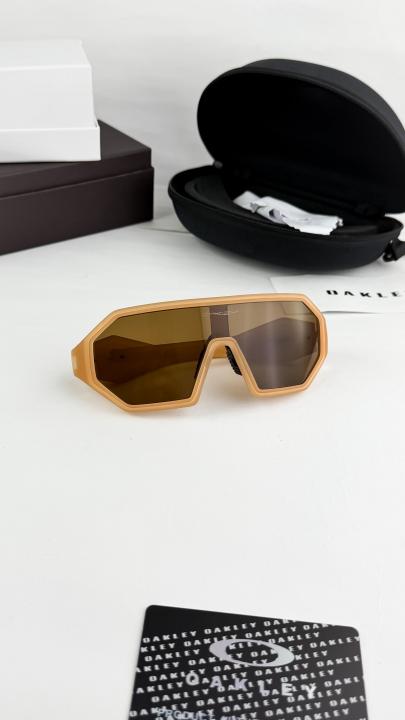 Oakley Sunglass