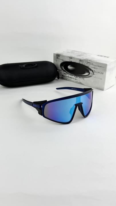 Oakley Sunglass
