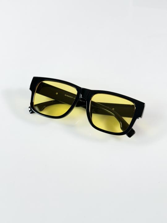 Burberry Sunglass