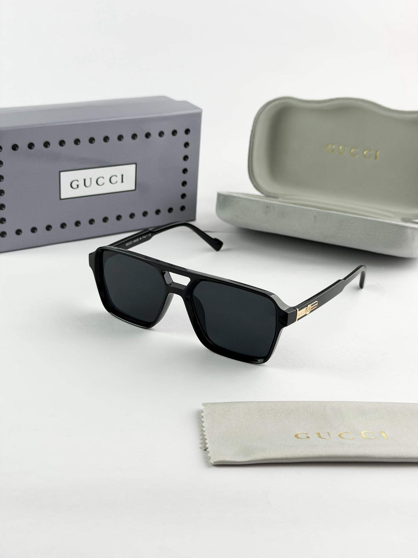 Gucci Sunglass