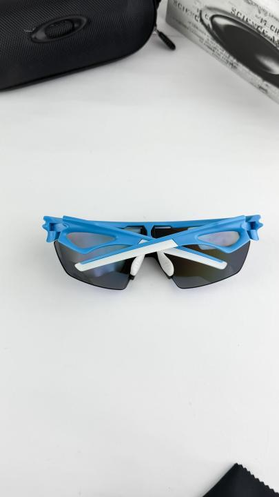 Oakley Sunglass