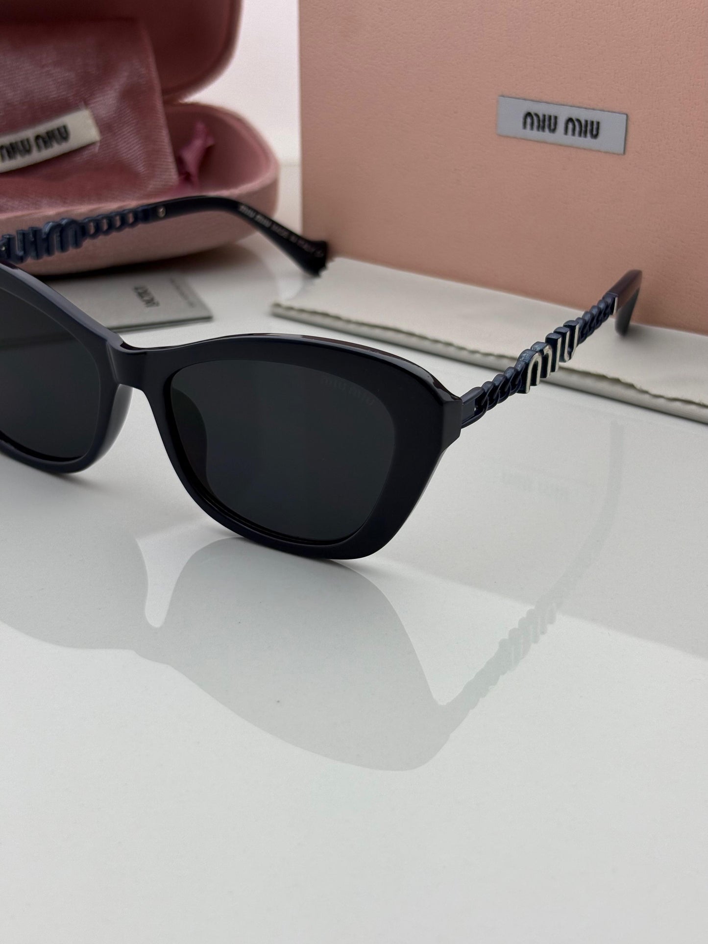 Miu miu Sunglass