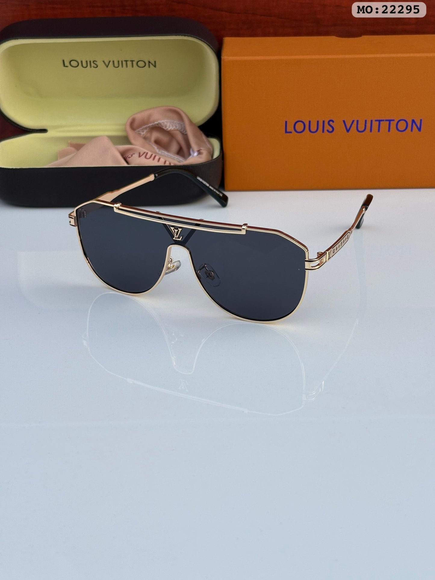 Louis Vuitton Sunglas