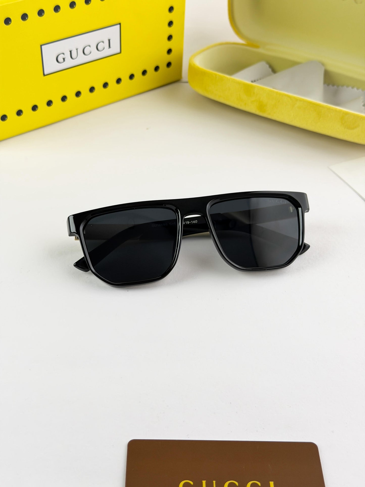 Gucci Sunglass