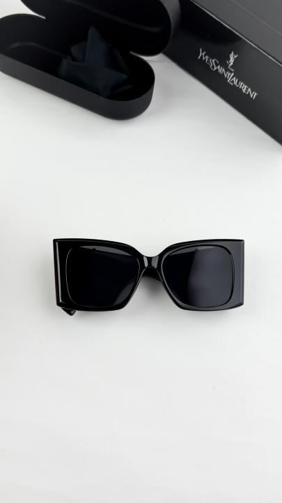 Saint Laurent Sunglass
