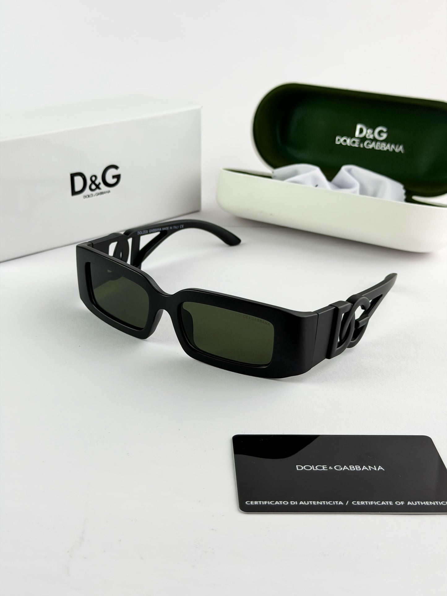 Dolce & Gabbana Sunglass