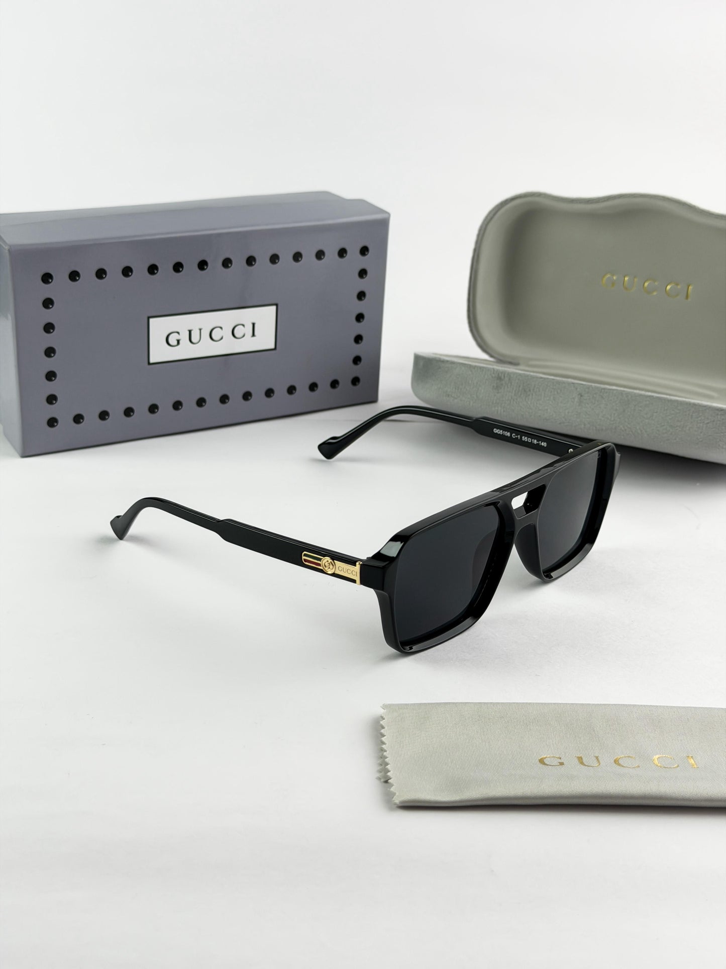 Gucci Sunglass