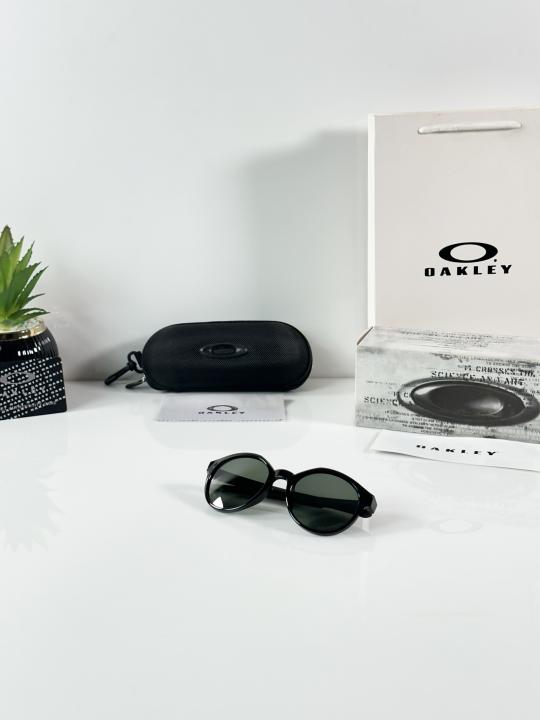 Oakley Sunglass