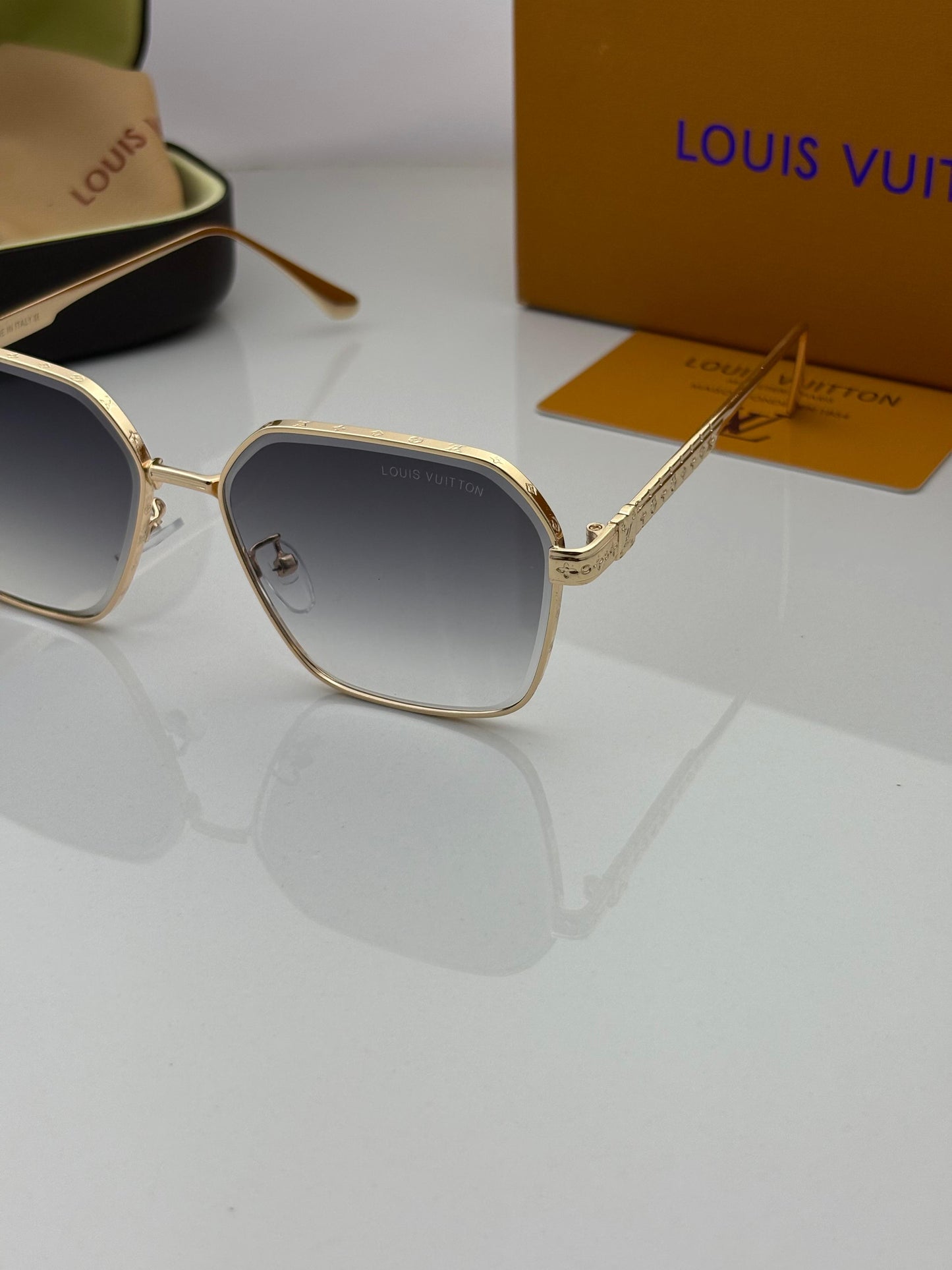 Louis Vuitton Sunglass