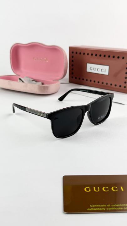 Gucci Sunglass