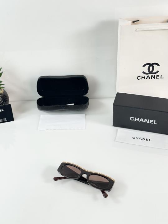Dolce & Gabbana Sunglass