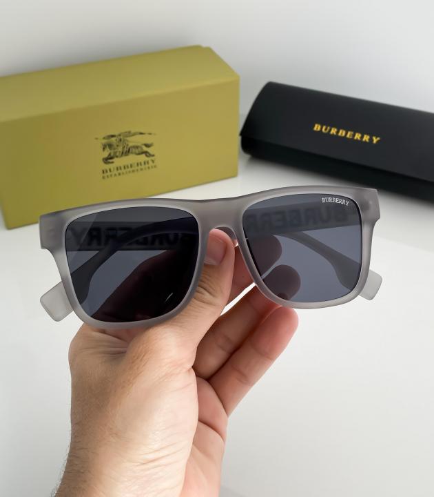 Burberry Sunglass