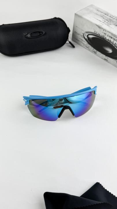 Oakley Sunglass