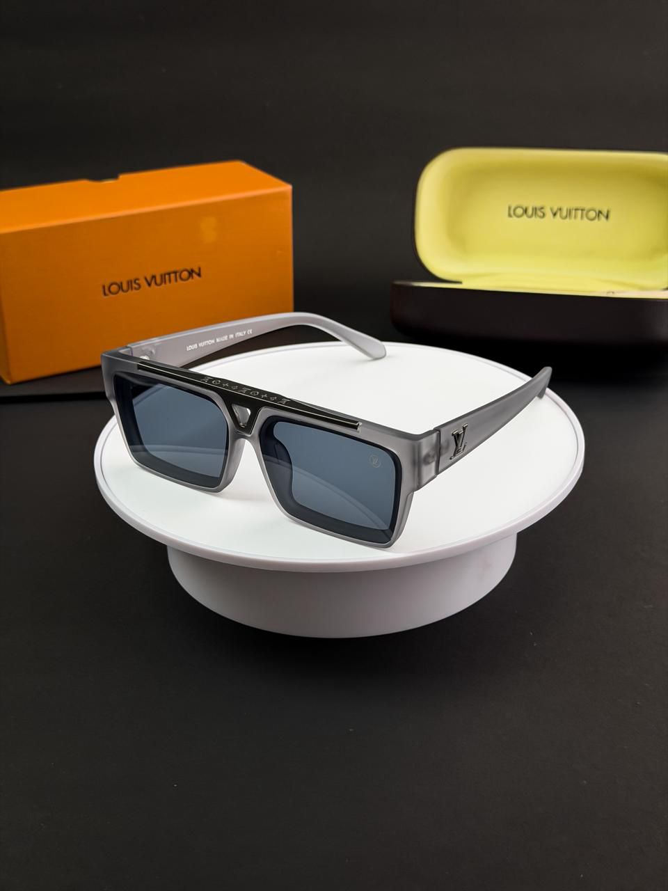 Louis Vuitton Sunglass