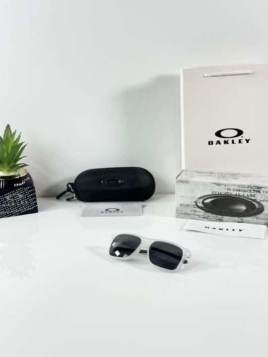 Oakley Sunglass