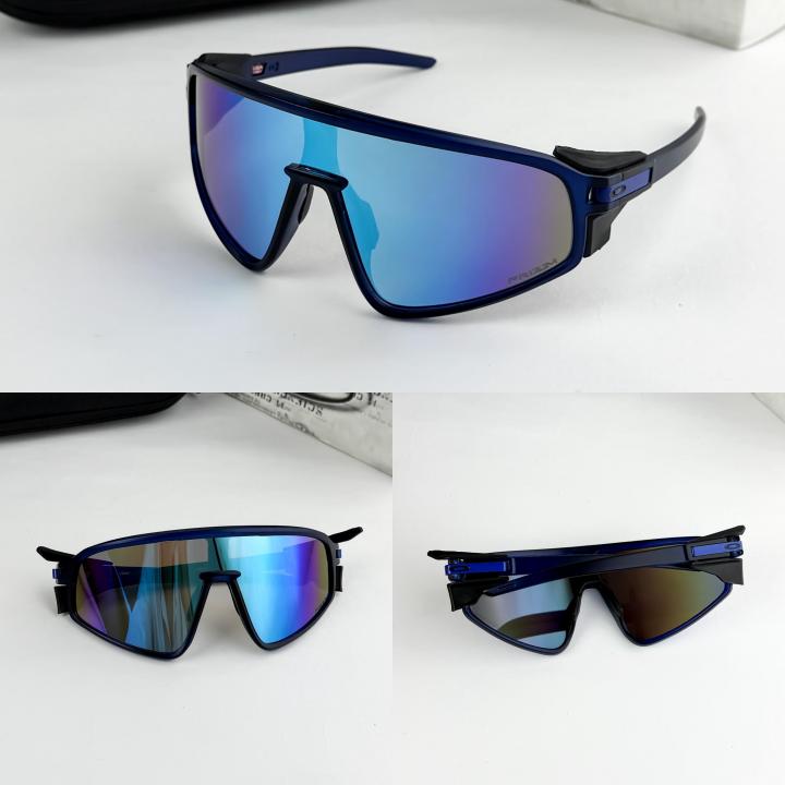 Oakley Sunglass