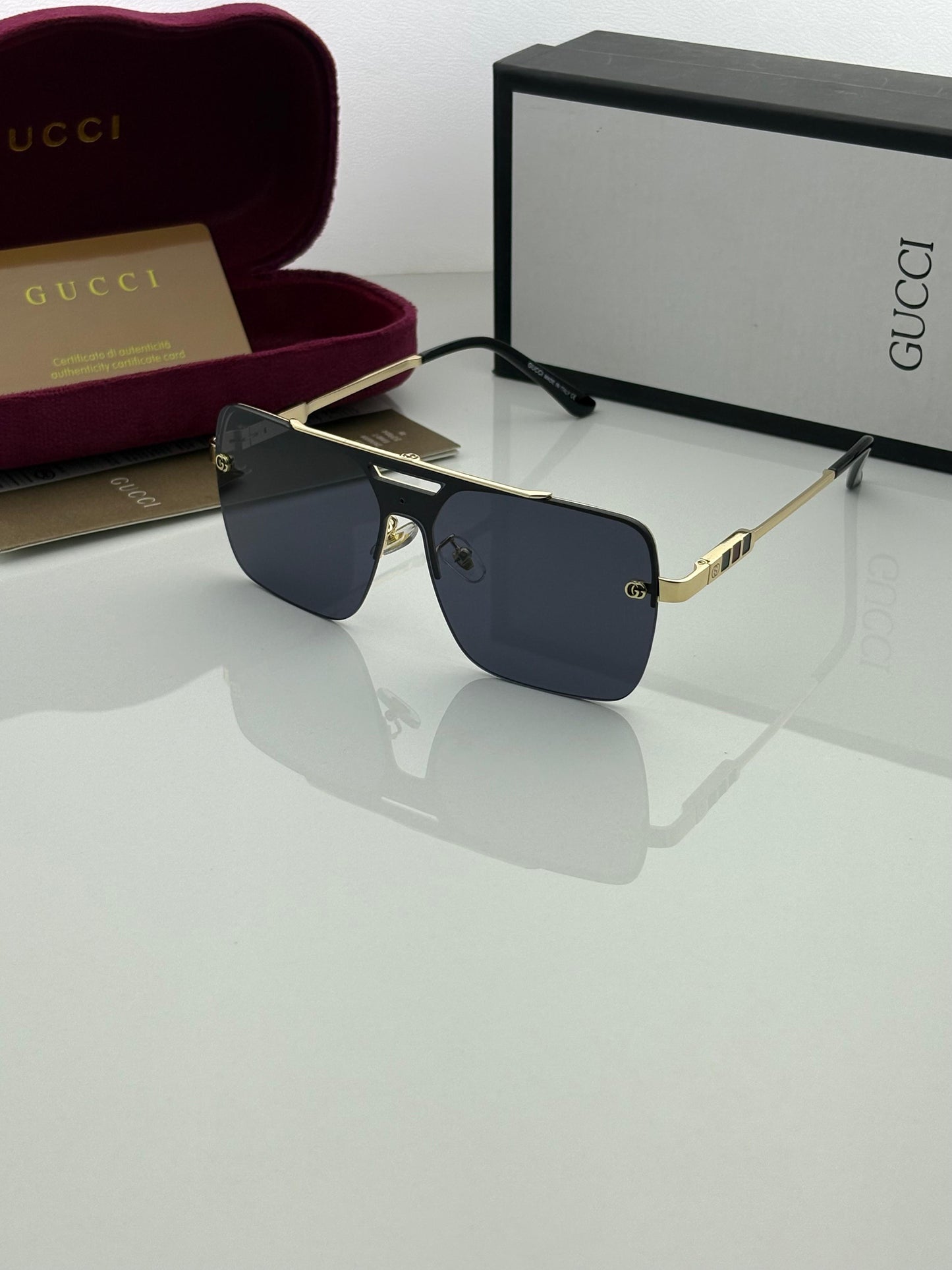 Gucci Sunglass