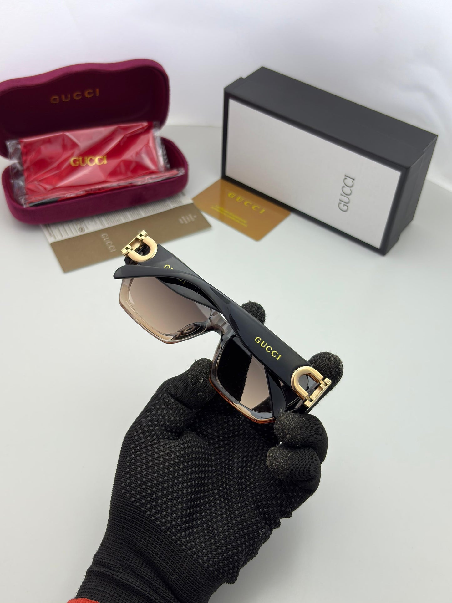 Gucci Sunglass