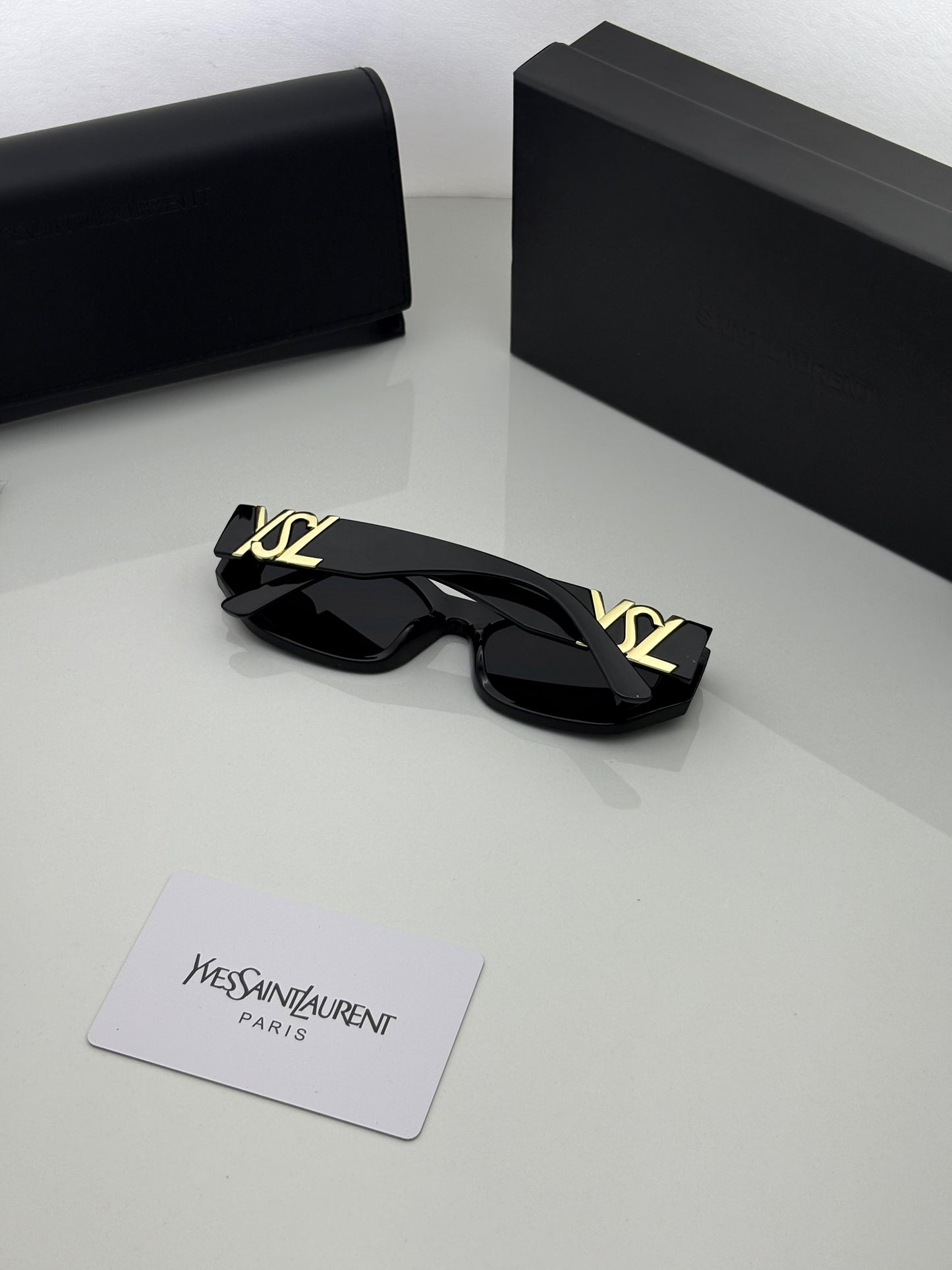 Yvessaintlaurent Sunglass