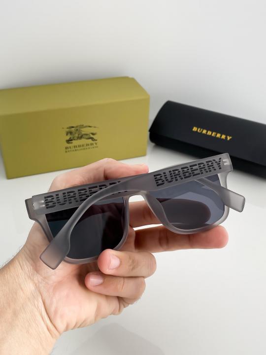 Burberry Sunglass