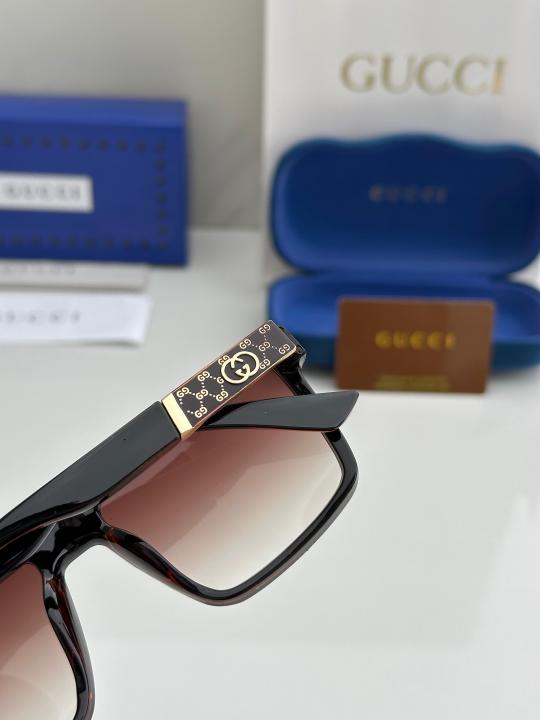 Gucci Sunglass