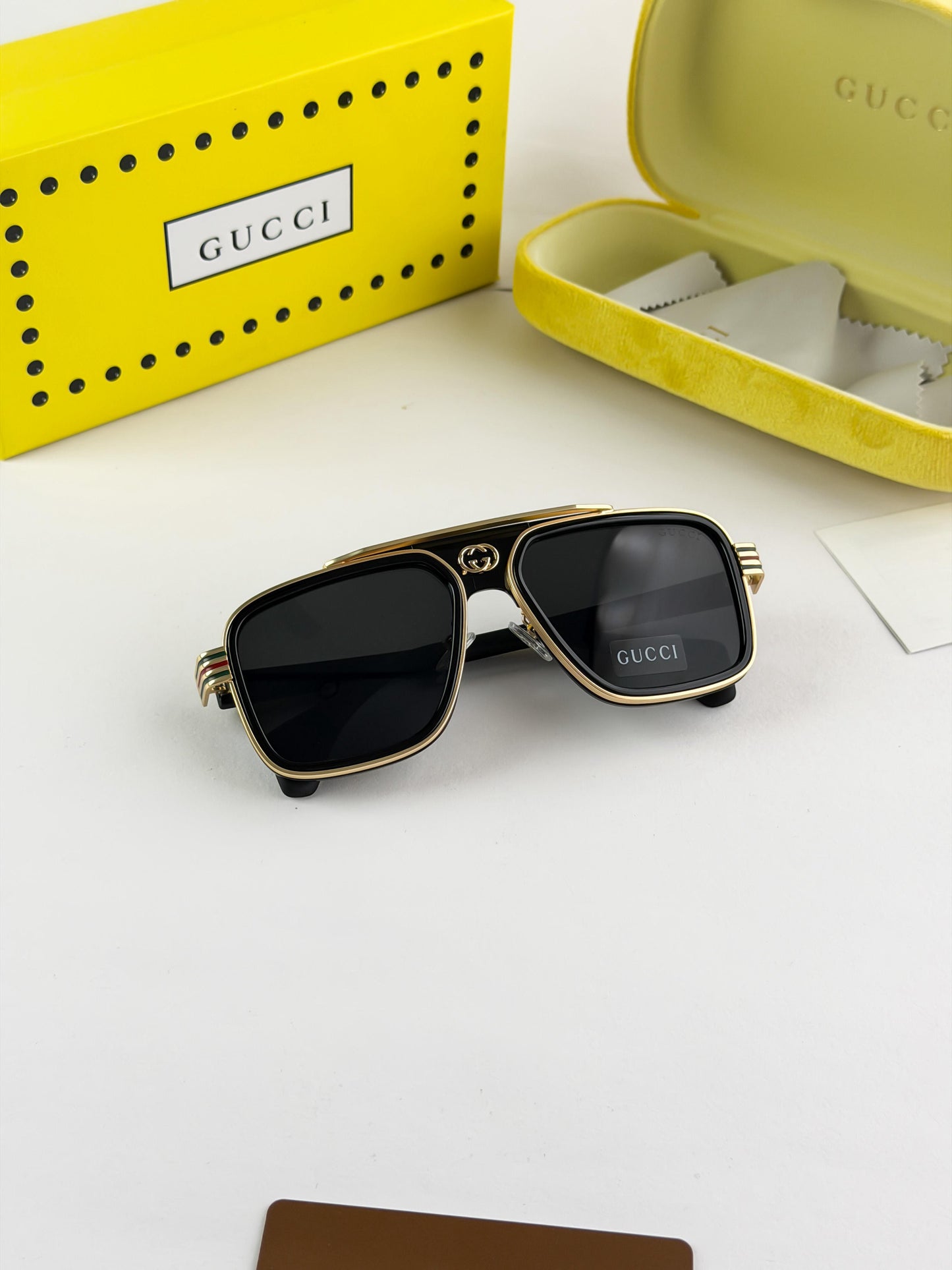 Gucci Sunglass