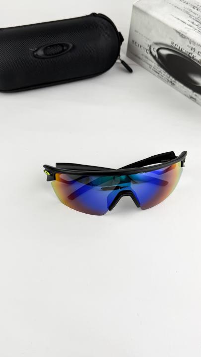 Oakley Sunglass