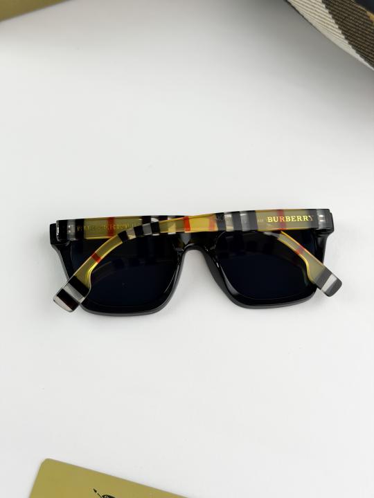 Burberry Sunglass