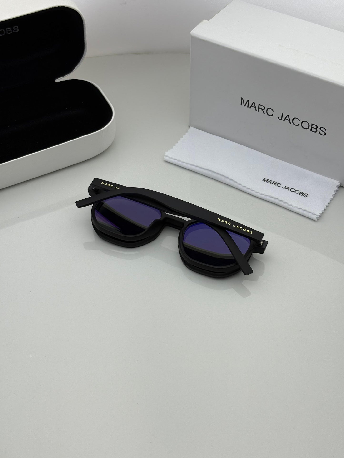 Marc Jacobs Sunglass