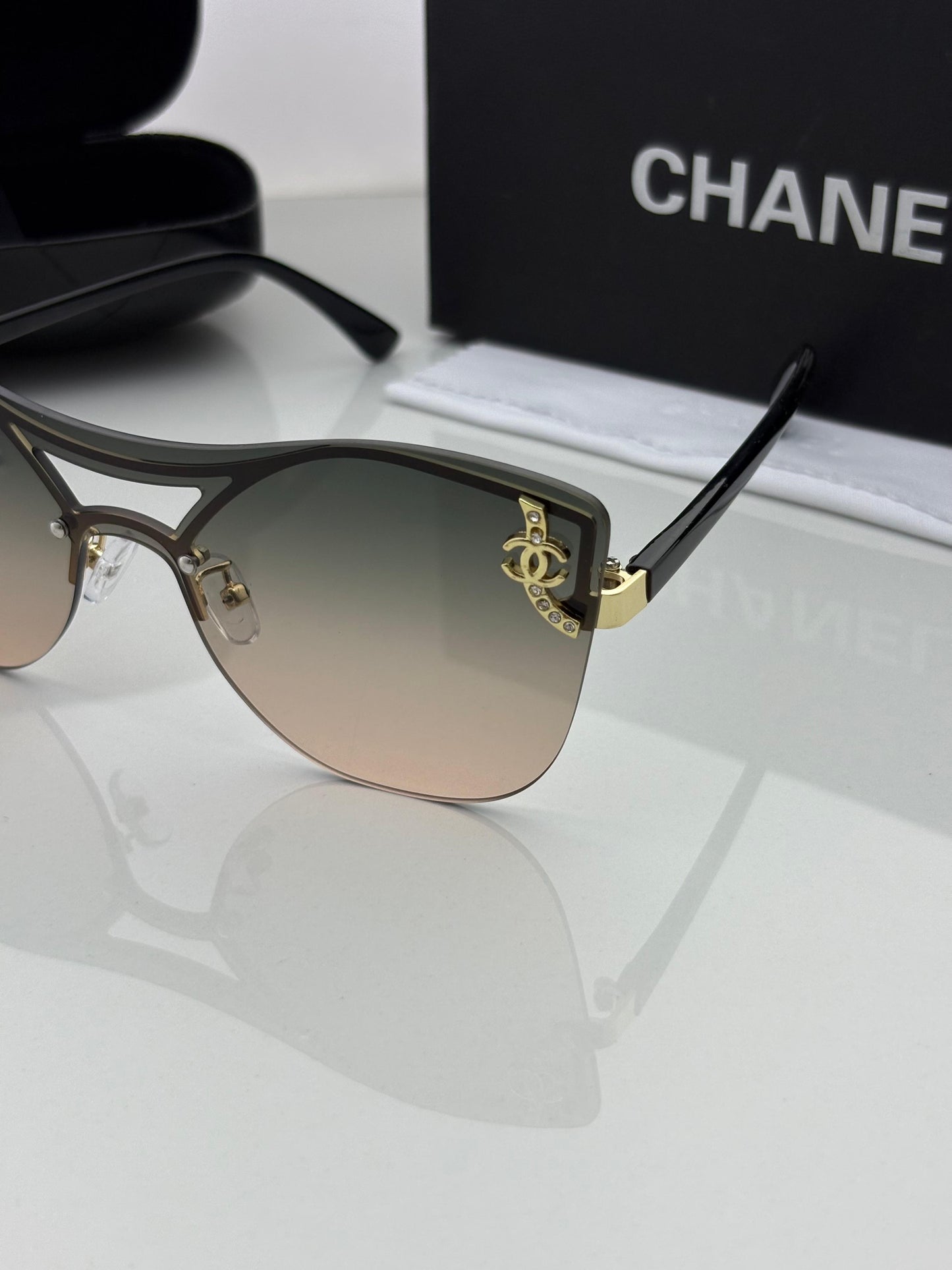 Chanel Sunglass