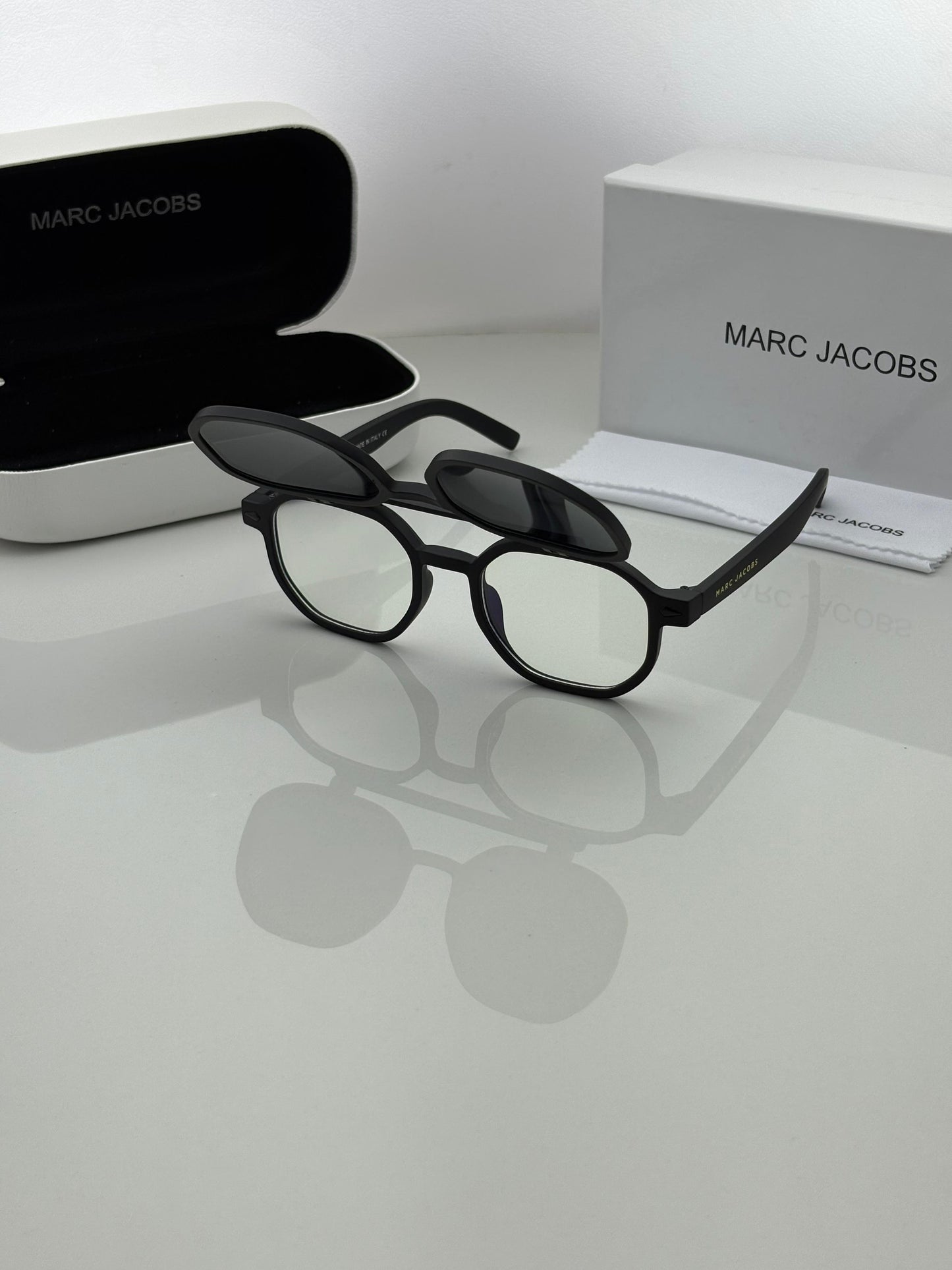 Marc Jacobs Sunglass