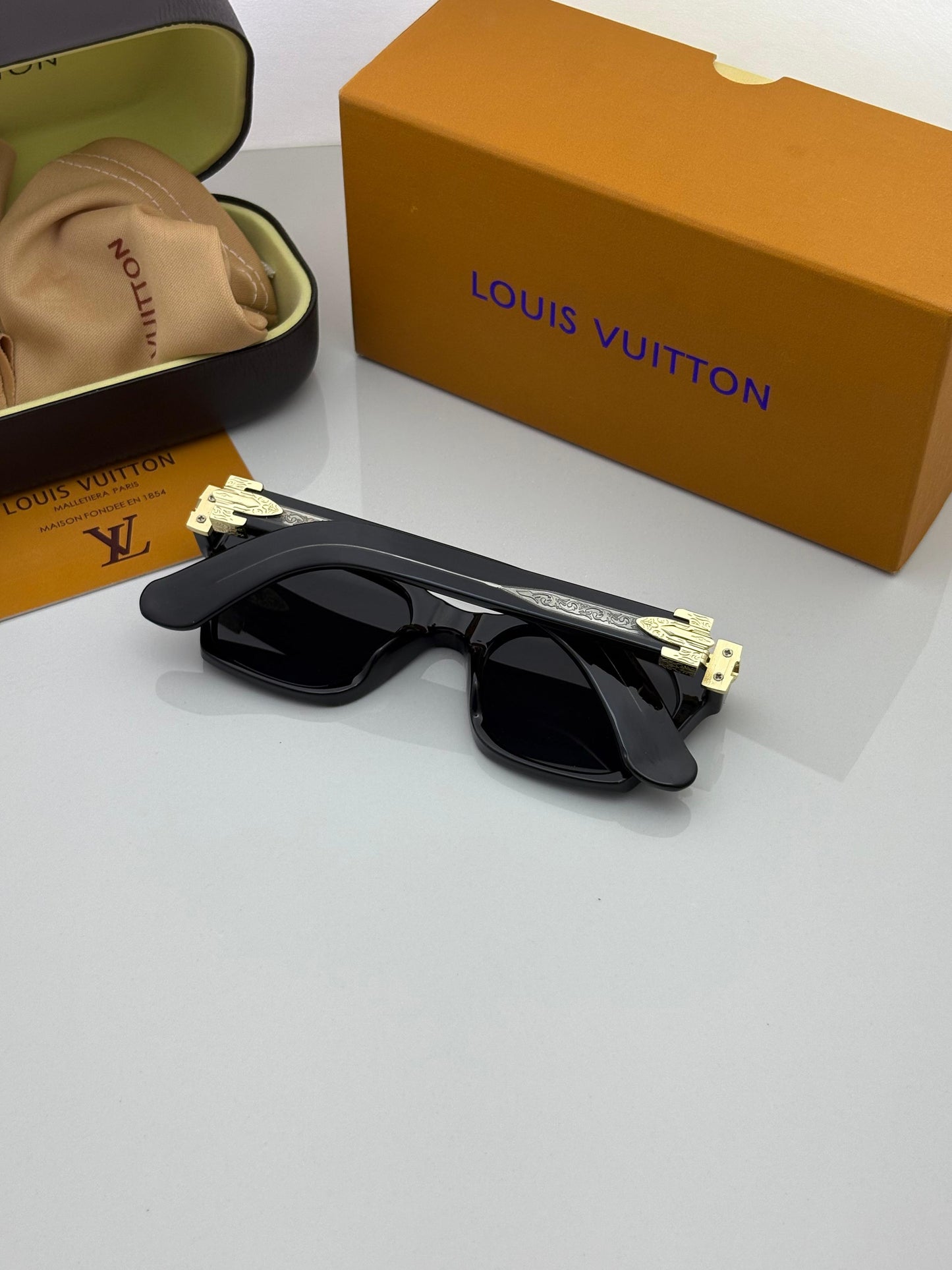 Louis Vuitton Sunglass
