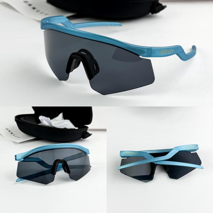 Oakley Sunglass