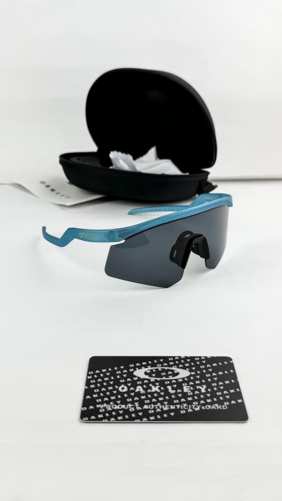 Oakley Sunglass
